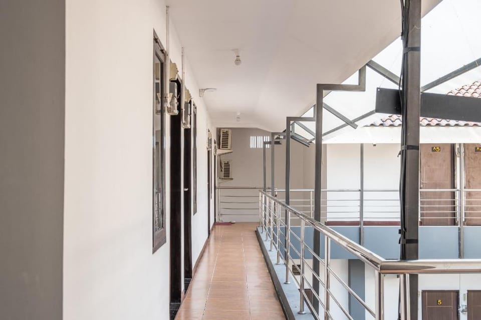OYO 1460 Anyelir Residence Hotel in West Java