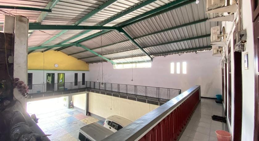 OYO 1639 Penginapan Anggrek Syariah 1 Hotel in East Java