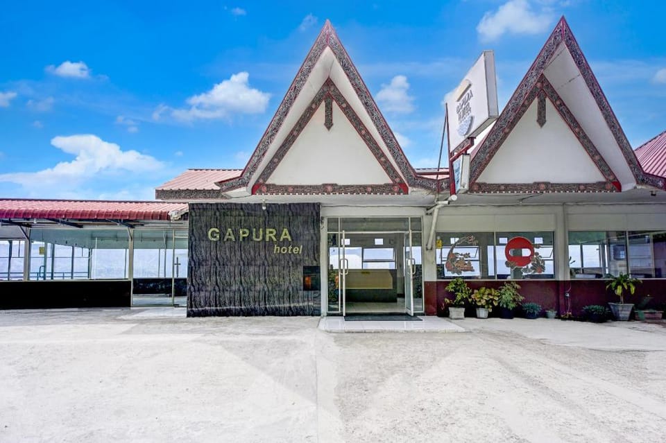 Collection O Gapura Hotel Near Parapat Penatapan Danau Toba Hotel in Indonesia