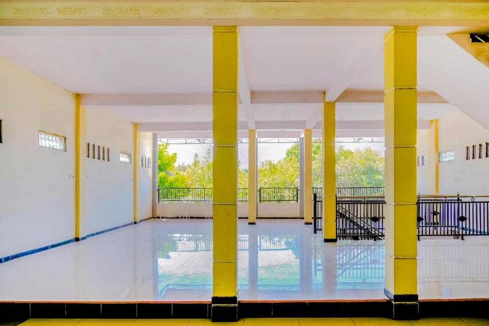SPOT ON 1759 Family Residence Hotel in East Java