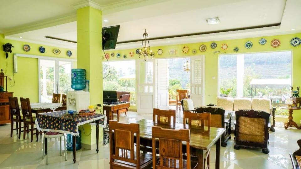 OYO 1785 Villa Jeruk Ciwidey Hotel in West Java