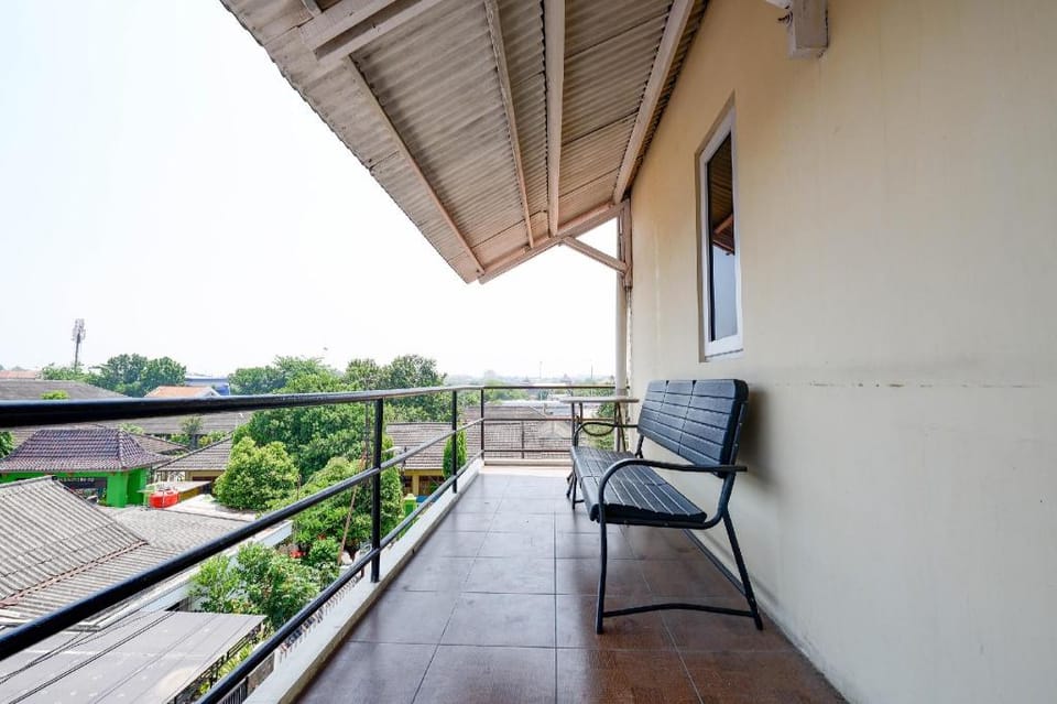 OYO 1815 Gatsu Residence Hotel in Indonesia