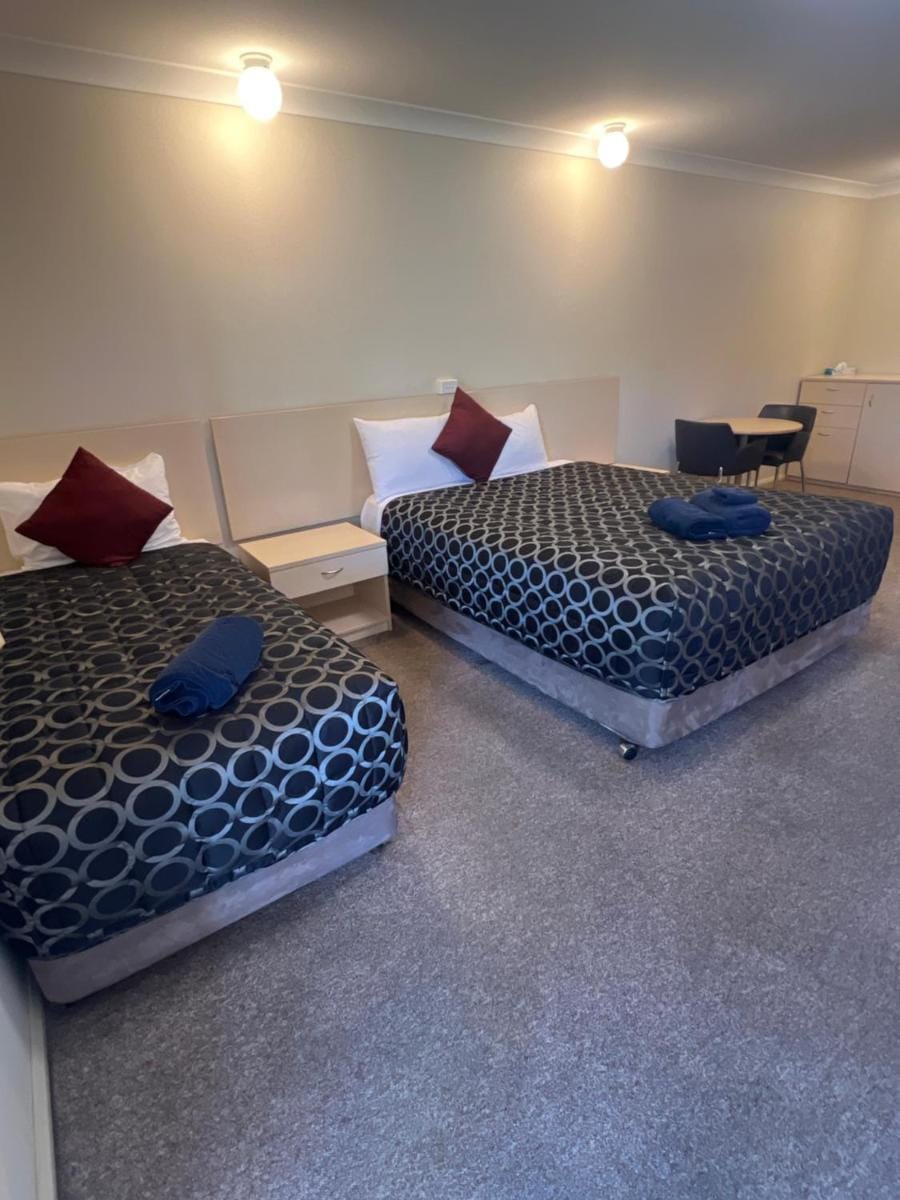 OVERLANDER MOTOR LODGE Motel in Gunnedah