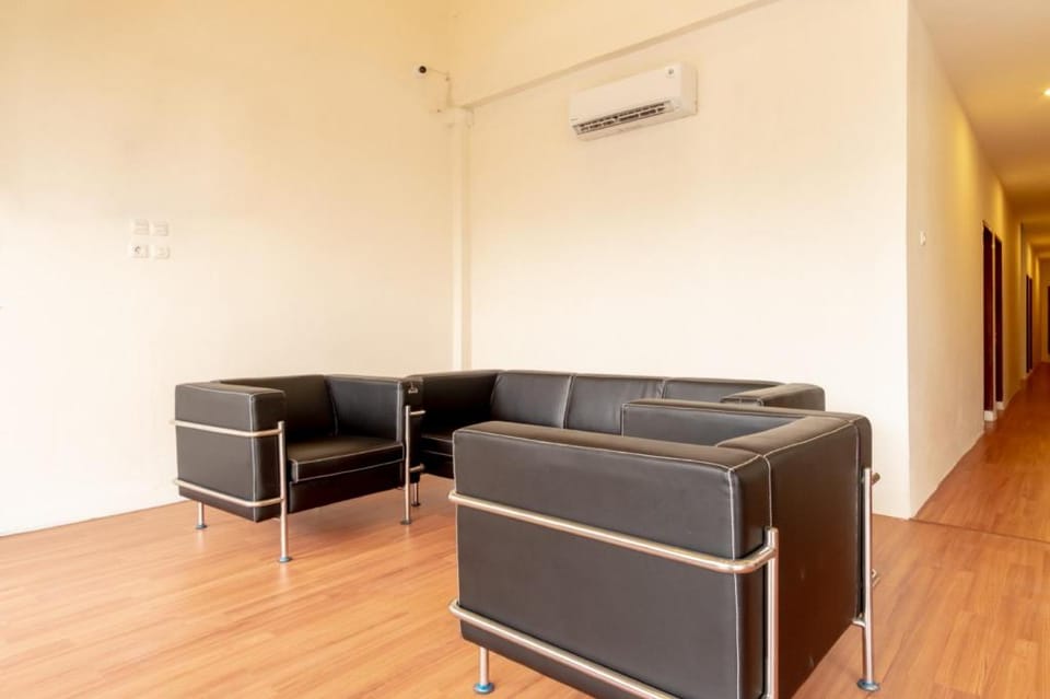 Collection O Medan City Near Rsud Dr Pirngadi Formerly Tmj Guest House Hotel in Indonesia