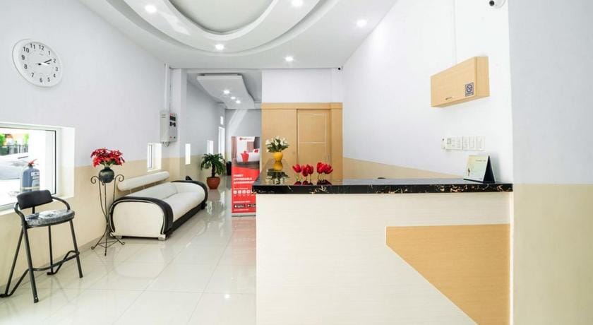 RedDoorz Plus near Thamrin Plaza Medan Bed and Breakfast in Indonesia