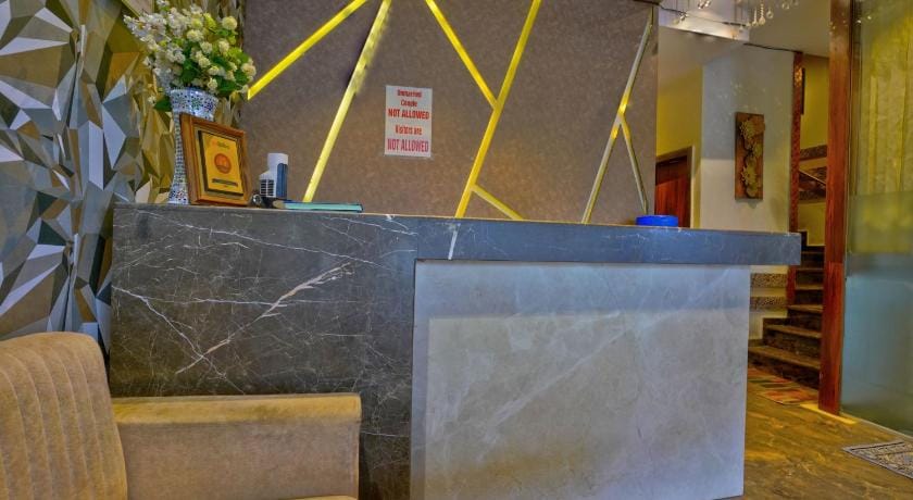 Hotel Meriton Hotel in Mumbai