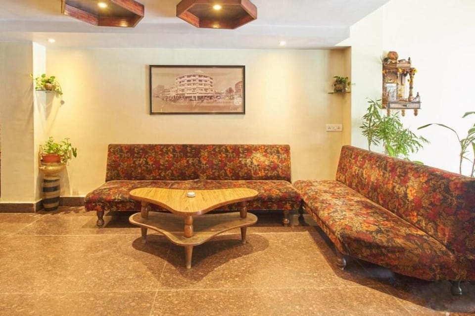SPOT ON 46277 Hotel Blue Diamond Hotel in Maharashtra