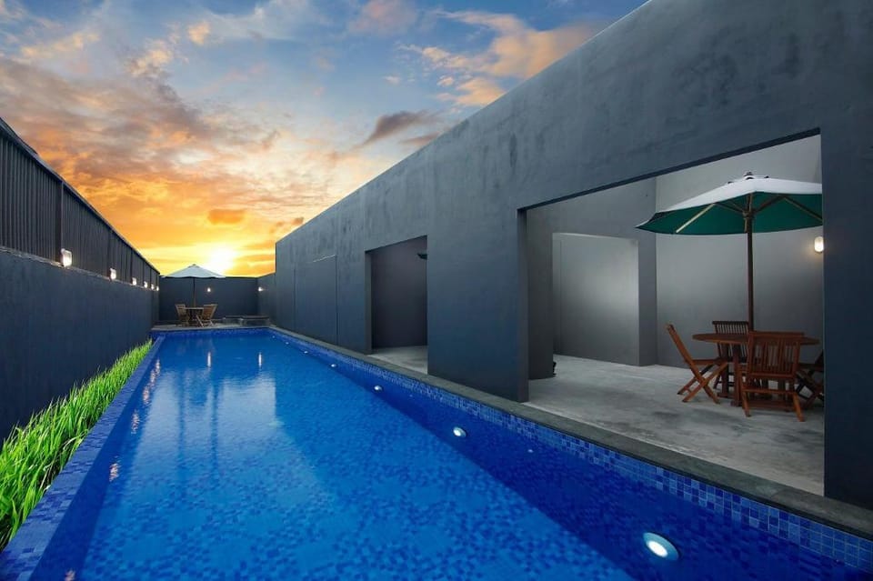 IOOVE Tanjung Seminyak Suites Hotel in Kuta