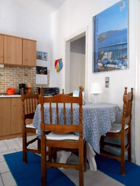 Meltemia Studio Samos N5 Seitani only 200 metres from Aegean Sea Apartment in Samos, Greece