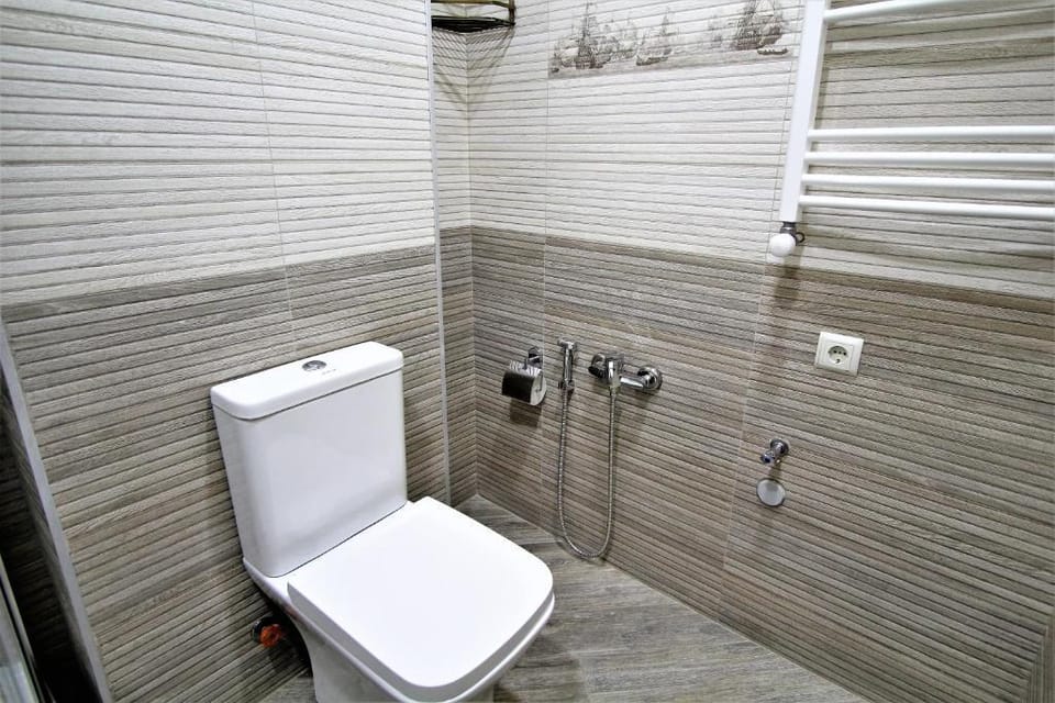 Modern 3 bedroom apartment in old Tbilisi Apartment in Tbilisi, Georgia