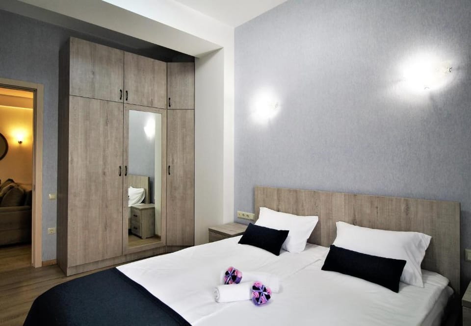 Modern 3 bedroom apartment in old Tbilisi Apartment in Tbilisi, Georgia