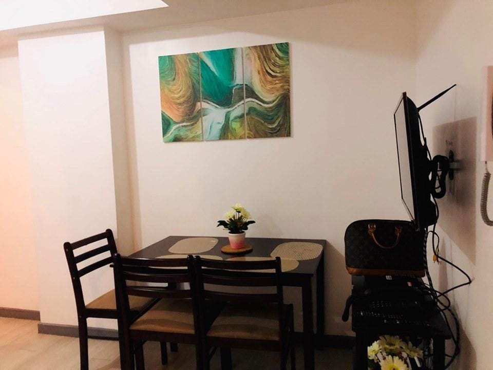 2 Bedroom fully furnished by with Parking  Apartment in Manila City