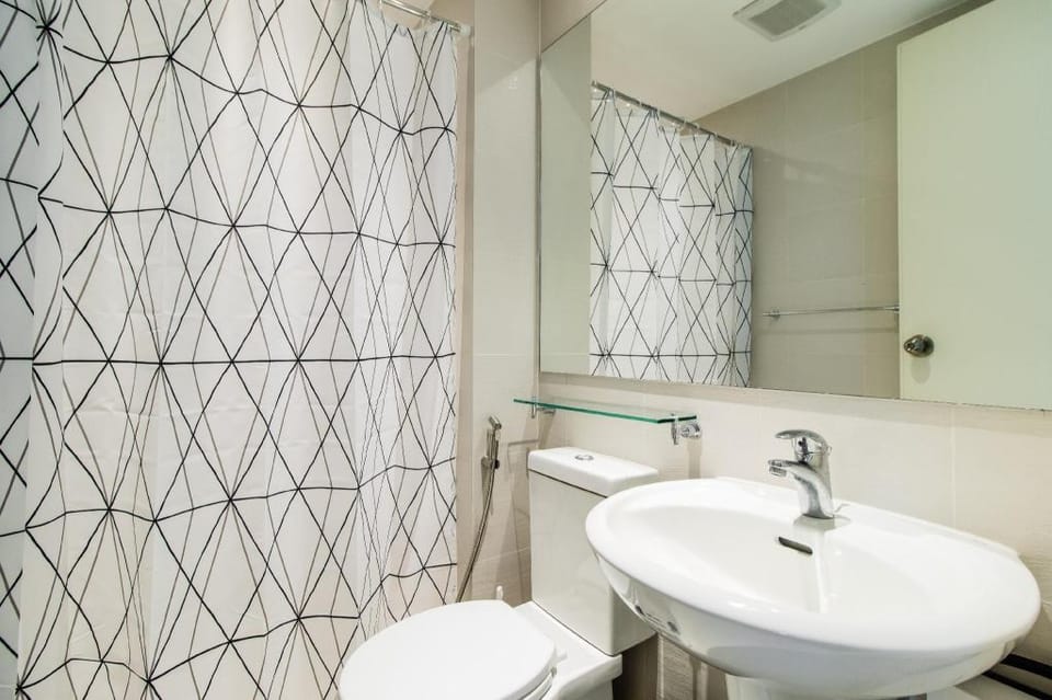 Bor 1412 Cheri @ Azure Urban Resort Residences Apartment in Paranaque