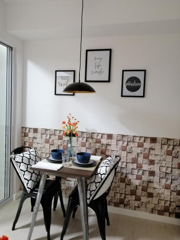 AZURE Urban Resort 1BR Condo w/beach near Airport Apartment in Paranaque