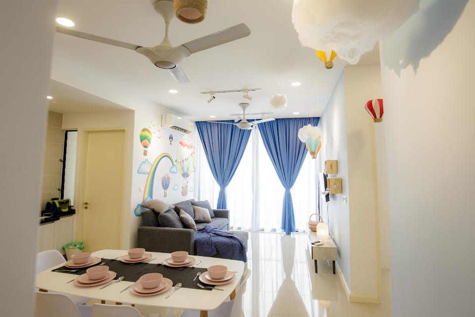SUPER NEAR Legoland|Hot Air Balloon @ D Pristine Apartment in Johor