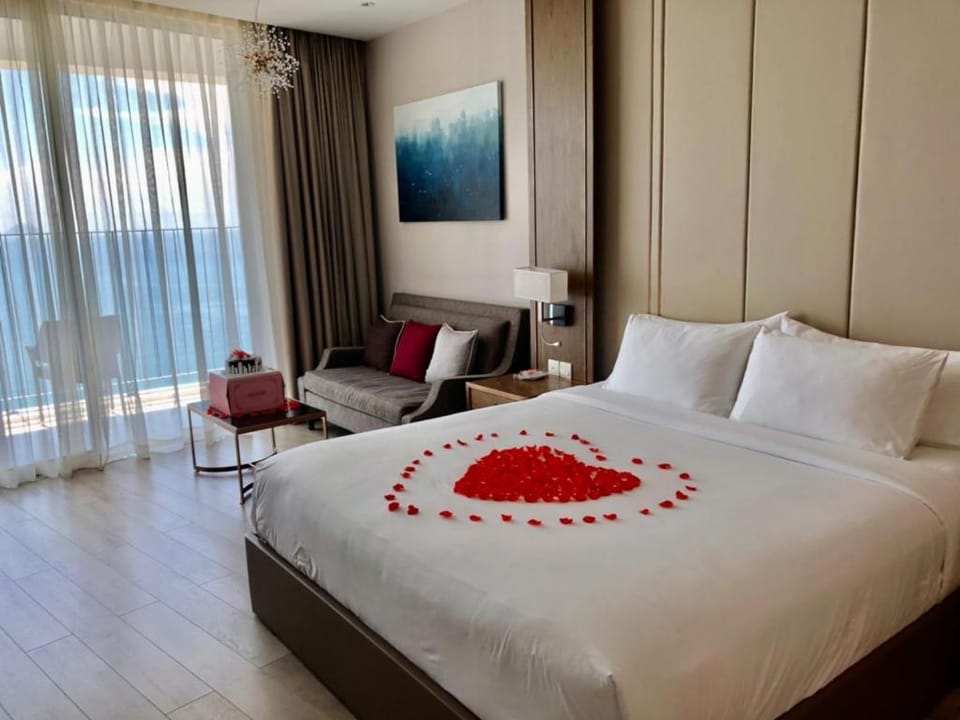 Ocean View Panorama Nha Trang Free Pool 7 Gym 07 Apartment in Nha Trang