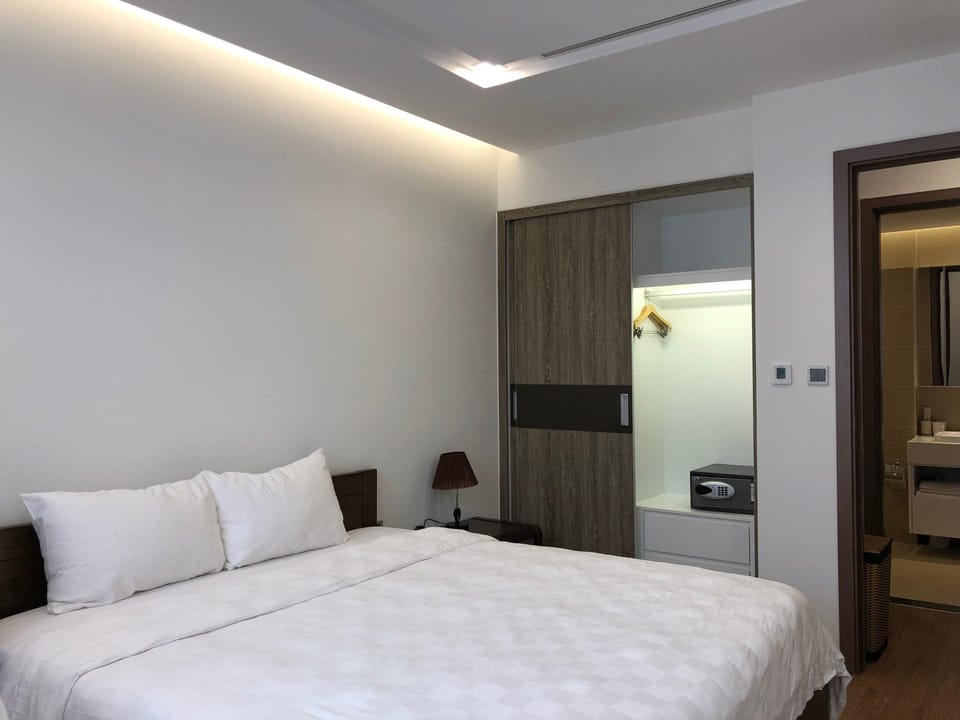 Vinhomes Metropolis Luxury Apt 1BR near Lotte Apartment in Hanoi