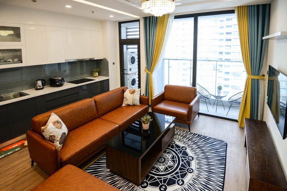 LUXURY 3Bedroom VINHOMES METROPOLIS 2mins to LOTTE Apartment in Hanoi