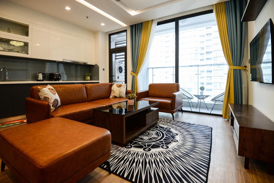 LUXURY 3Bedroom VINHOMES METROPOLIS 2mins to LOTTE Apartment in Hanoi