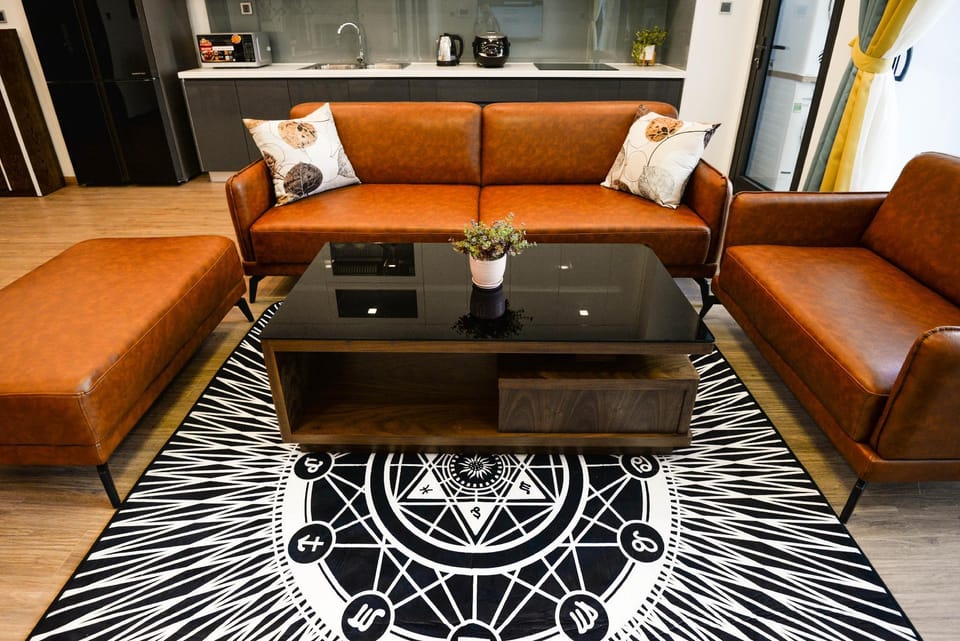 LUXURY 3Bedroom VINHOMES METROPOLIS 2mins to LOTTE Apartment in Hanoi