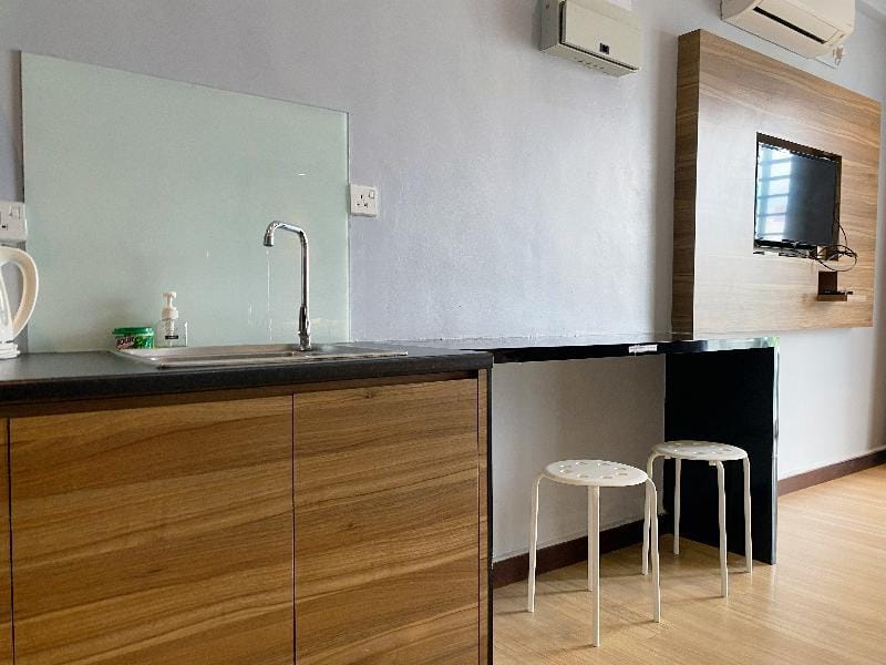 Aeropod KK Rail Suite 817 // [ Near KK City ] Apartment in Kota Kinabalu