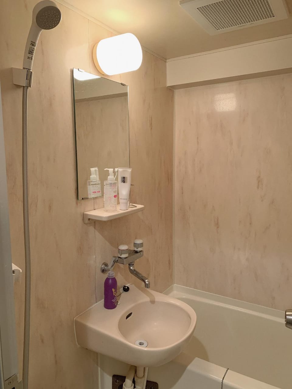 A cozy room in local quiet area (female only) Apartment in Japan
