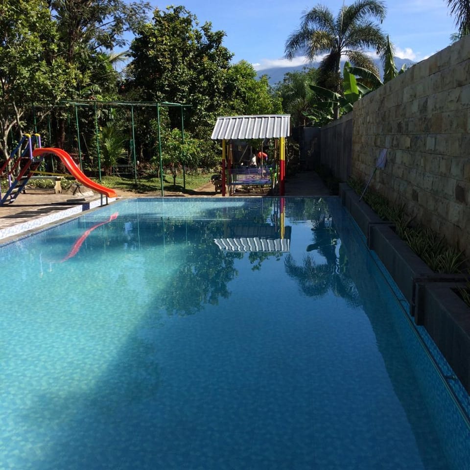 Villa saida Villa in Batu