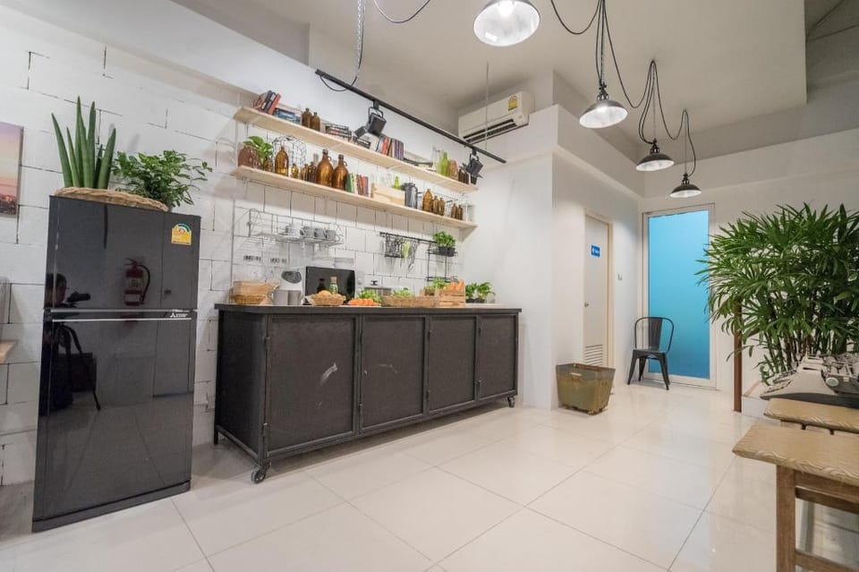 White House in the heart of Nimman 3Bedrooms Vacation rental in Chiang Mai