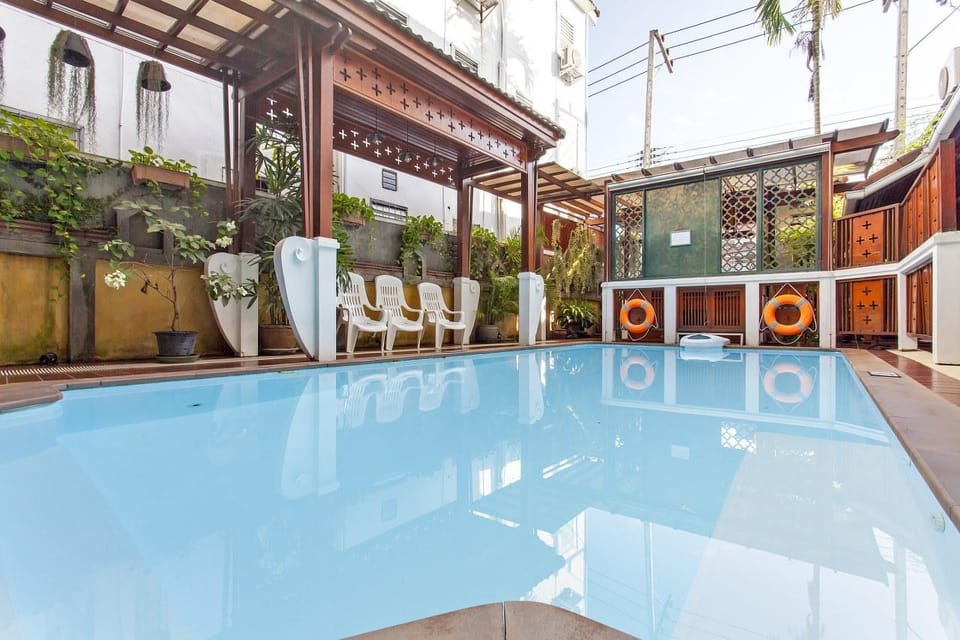 Moonlight Boutique Home 24BR w/Pool in City Villa in Chiang Mai