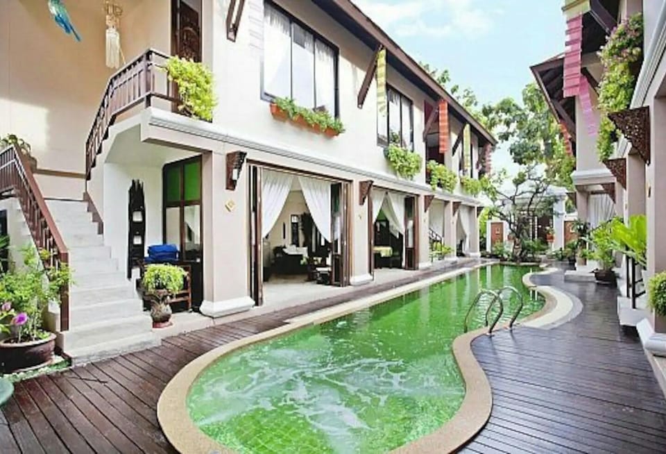 Pattaya City Villa 8Bdr 8Bth(Free Electricity) Vacation rental in Pattaya City