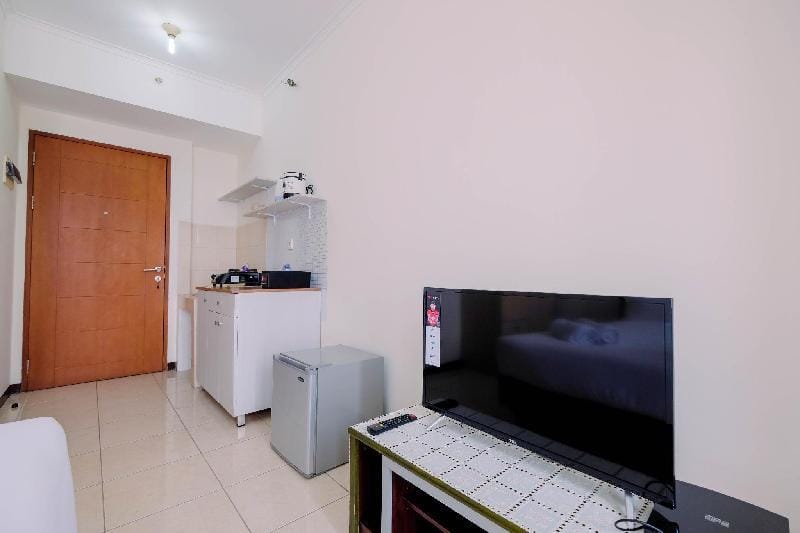 Simple Furnished Studio Apt Maple Park By Travelio Apartment in Jakarta