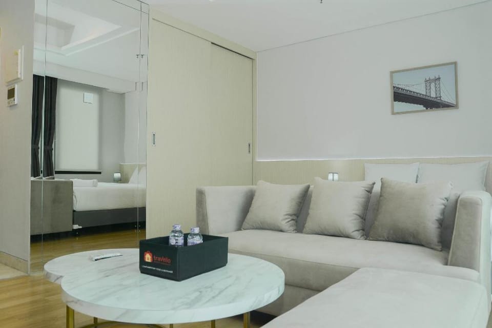 Studio Room @ Capitol Suites Apartment By Travelio Apartment in Jakarta