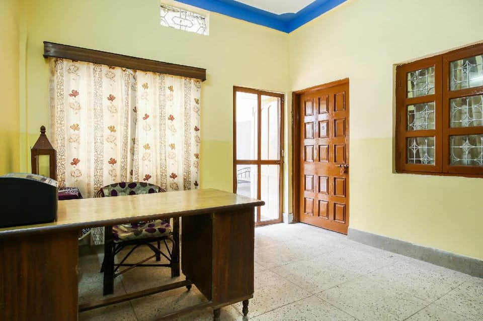 SPOT ON Cherish Guest House Hotel in India