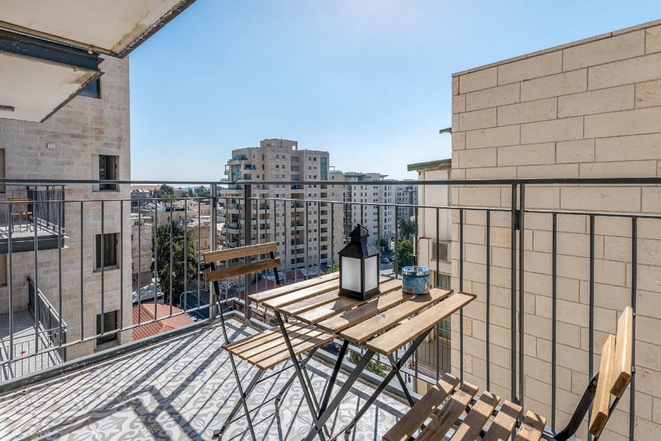 Modern 1BDR in the heart of JLM-Even Israel #49 Apartment in Jerusalem
