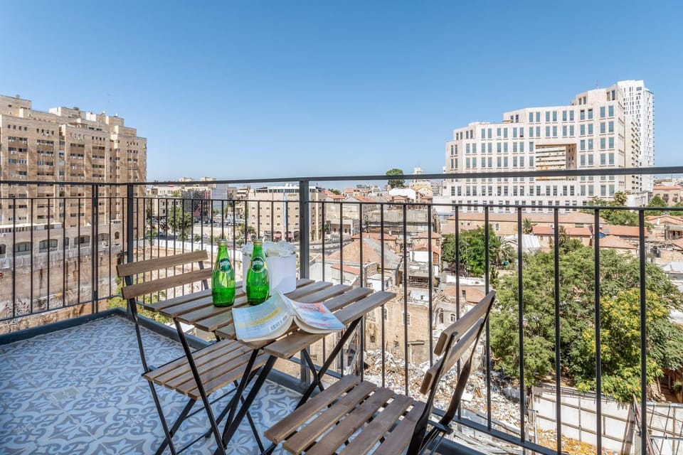 Deluxe 2 BDR with Balcony - Even Israel#51 Apartment in Jerusalem