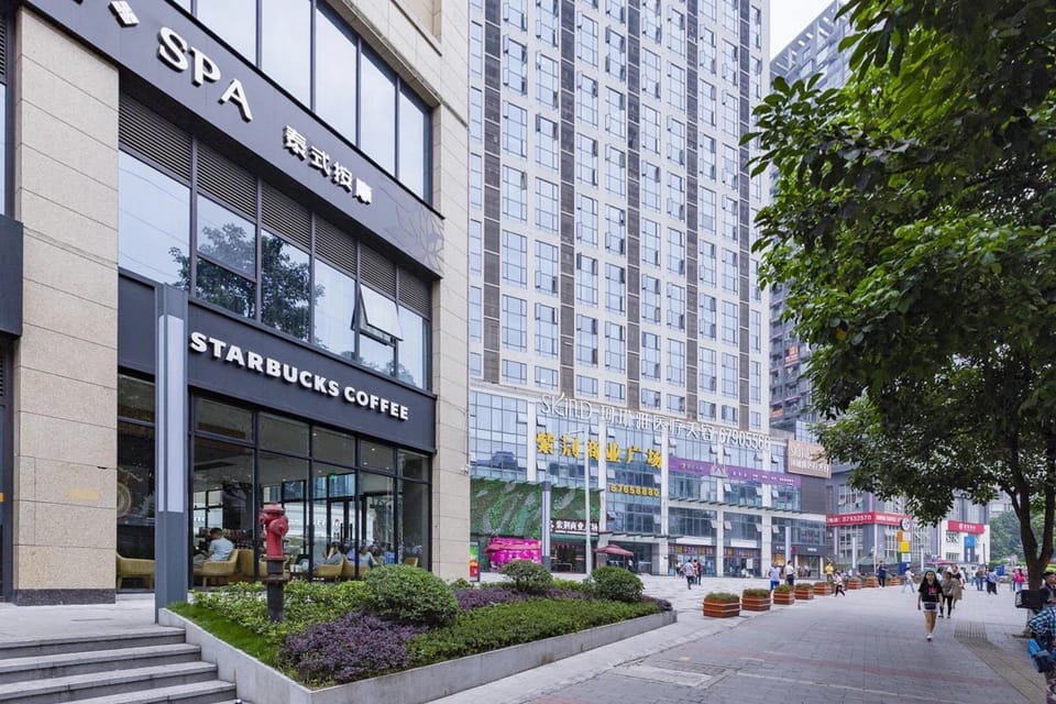9th Street / Metro entrance   / can cook Apartment in China