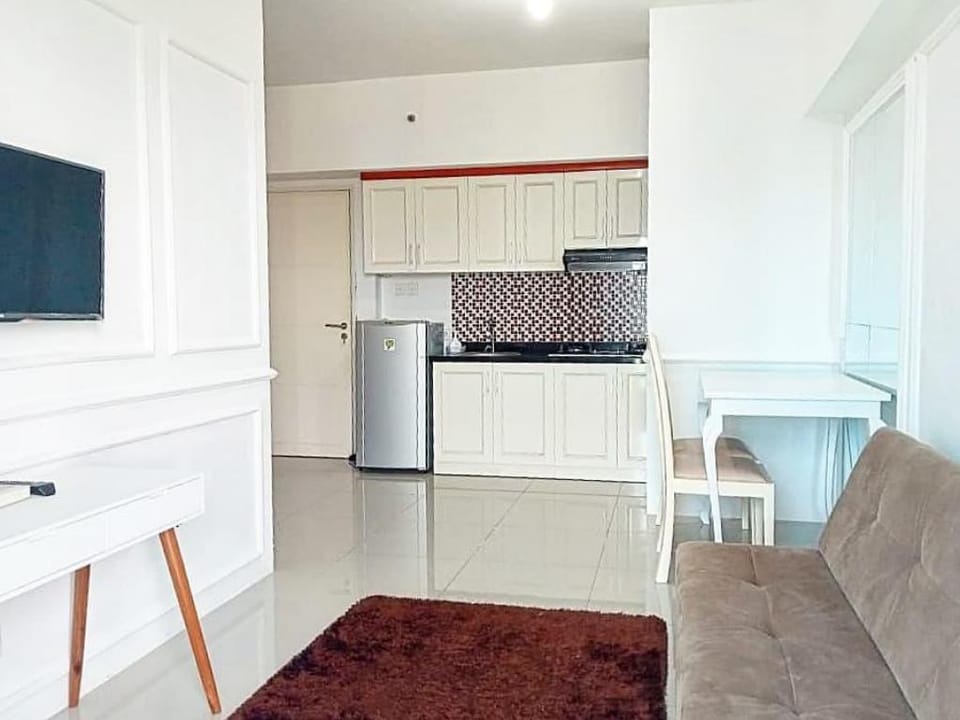 Comfy 2 BR Apartmen 60 m At Pakuwon Mall With Wifi Apartment in Surabaya
