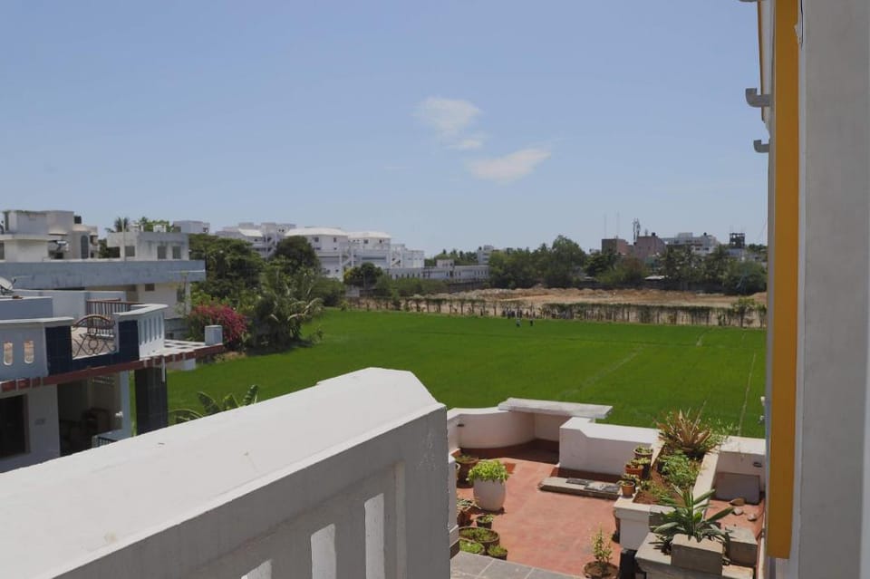 Happy White House Apartment in Puducherry