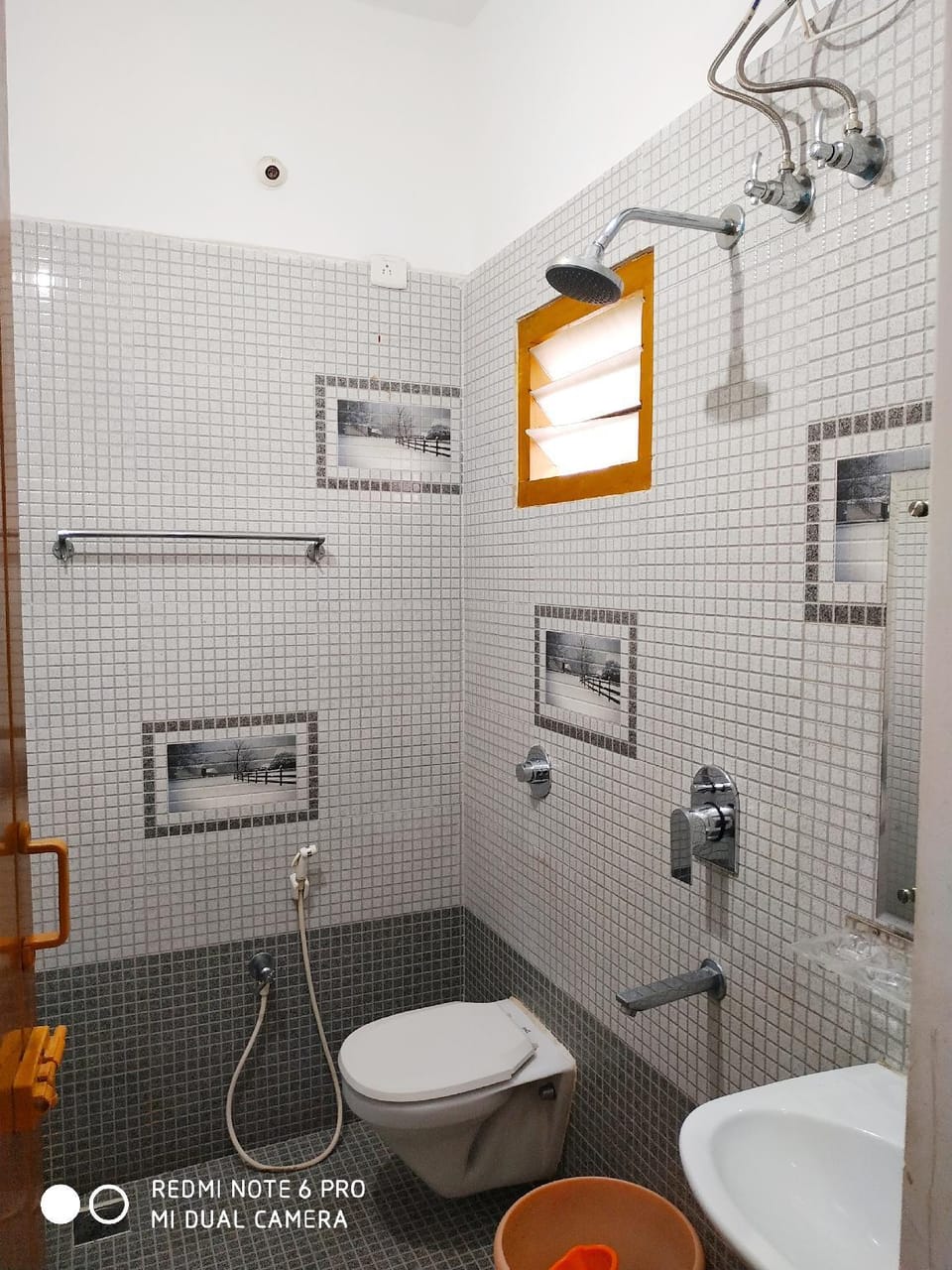 Happy Auro Bungalow (5 BHK) Near Auroville Beach Vacation rental in Puducherry, India
