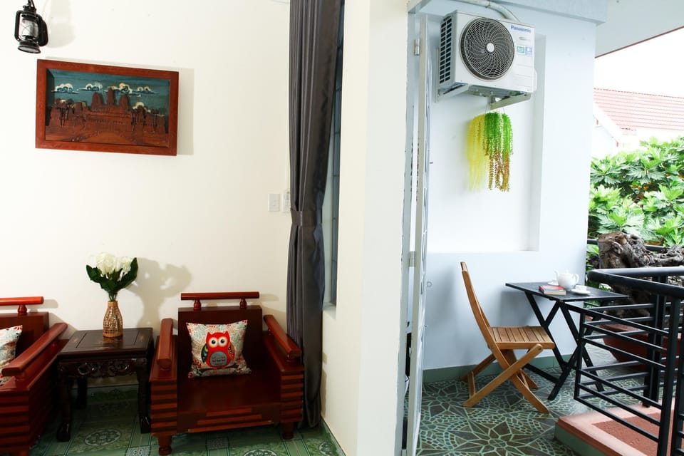 P9Cozy private room w private balcony near Airport Vacation rental in Ho Chi Minh City