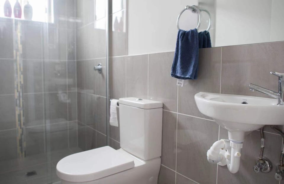 New Luxury 5 Bedroom Duplex Near Olympic Park Vacation rental in Sydney