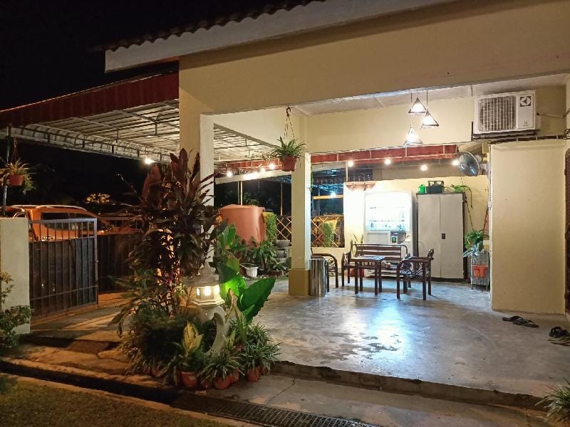Inap Desa Putrajaya guesthouse with private pool Vacation rental in Putrajaya