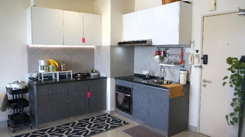 Emerald Avenue condo. Netflix-Wifi-KLCC-hill view Apartment in Selangor, Malaysia