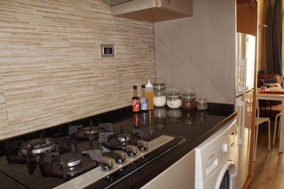 tourists great location new apt. (new renovation) Apartment in Africa