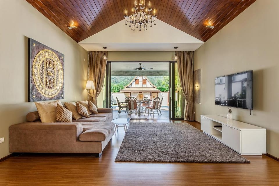 Villa Status Villa in Rawai