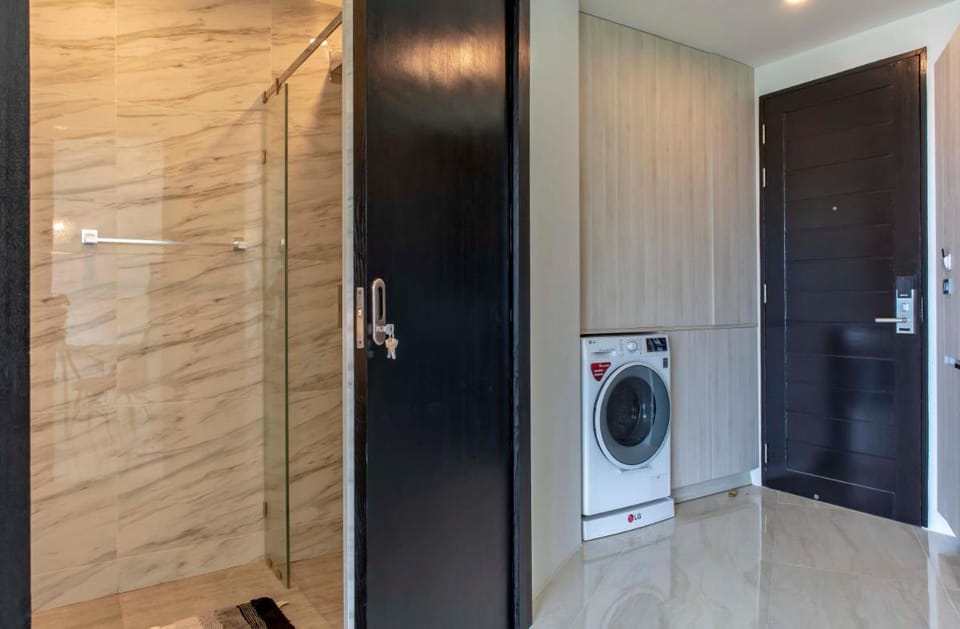 1 Bed SEA VIEW Apartment Close to beach - B32 Apartment in Kamala
