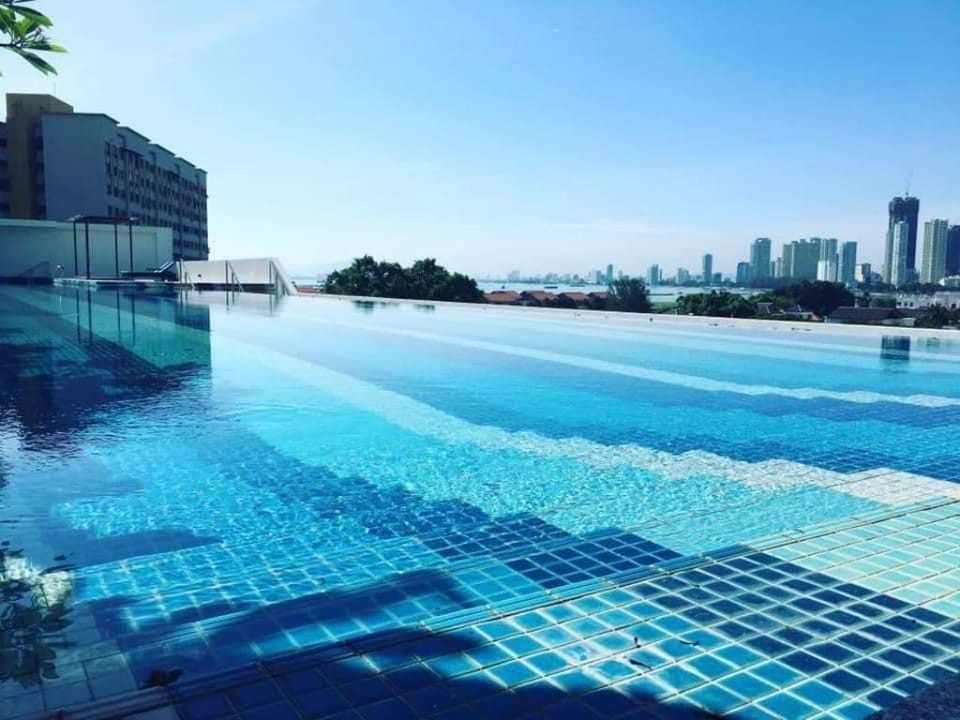 New-Seaview Landmark 4BR Family Homestay@Gurney115 Apartment in Tanjung Bungah