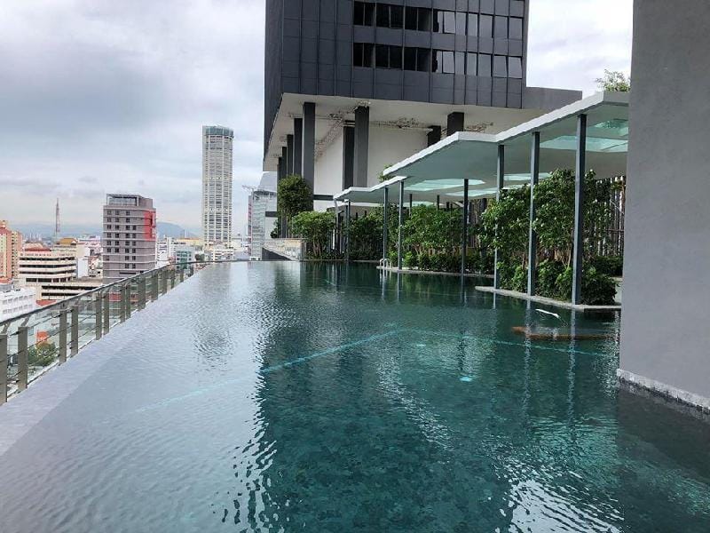 The Aspen, 3BR Cityview @Tropicana 218 Macalister Vacation rental in George Town