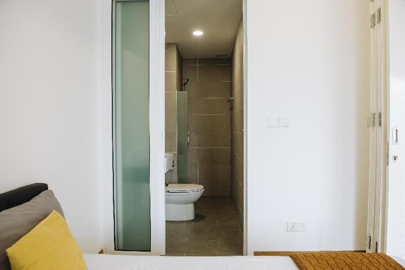 The White, 2 BR Cityview @Tropicana 218 Macalister Vacation rental in George Town