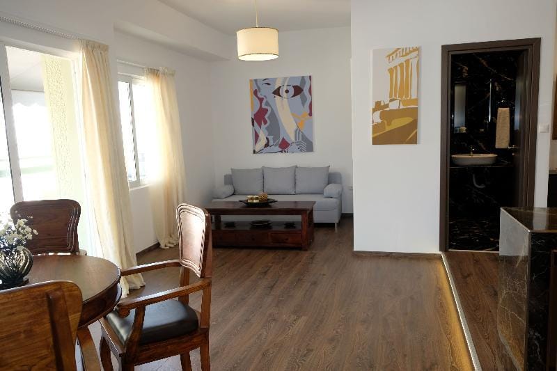 Stylish Apartment Acropolis view, huge veranda. Apartment in Athens